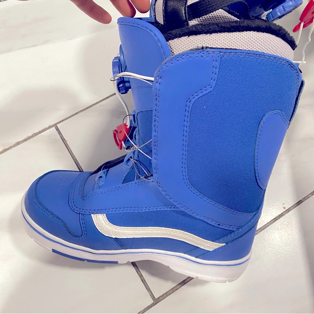 Vans snowboard boots. Women Sz9 - Picture 4 of 15